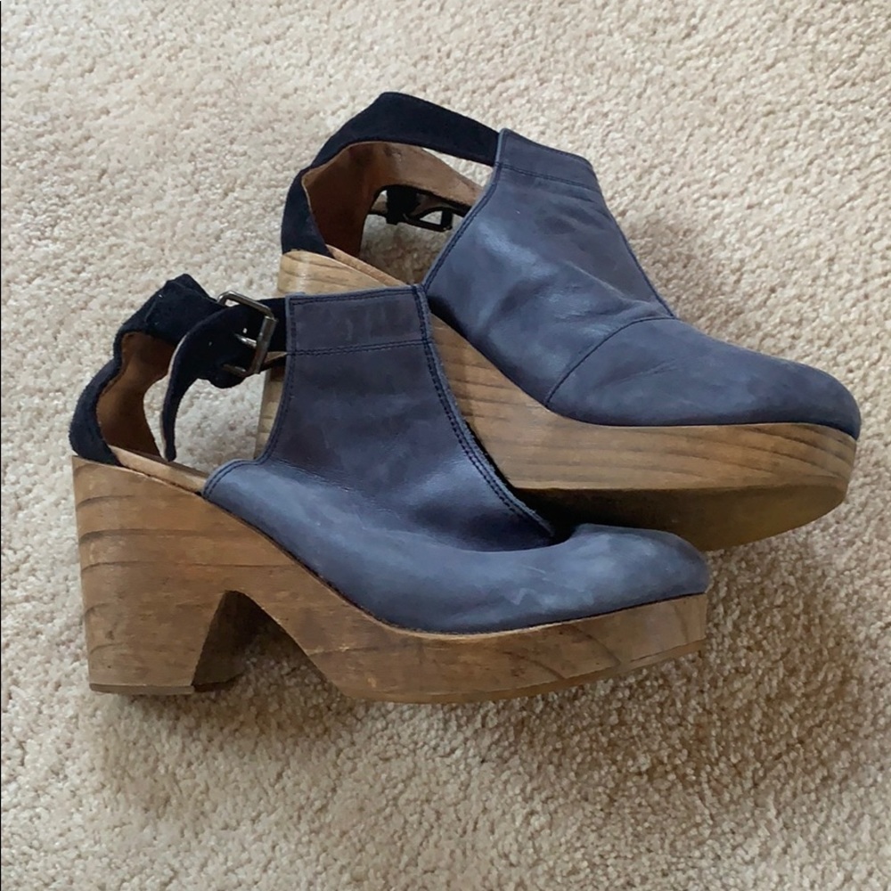 Amber orchard clog by free people